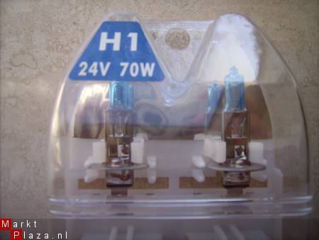 H1 H3 H4 H7 XENONBLEU 24V SUPERUITSTRALING 24 VOLT - 1