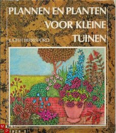 Plannen voor kleine tuinen - Judith Berrisford