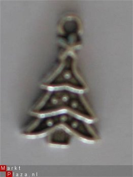 silver christmas tree - 1