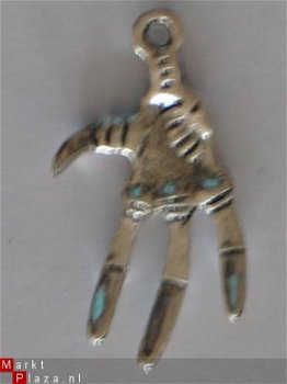 silver skeleton hand - 1