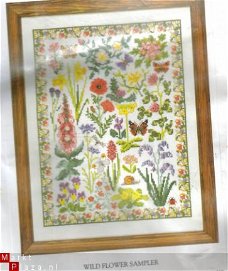 Opruiming Mary Hickmotts New Stitches Wild Flower Sampler