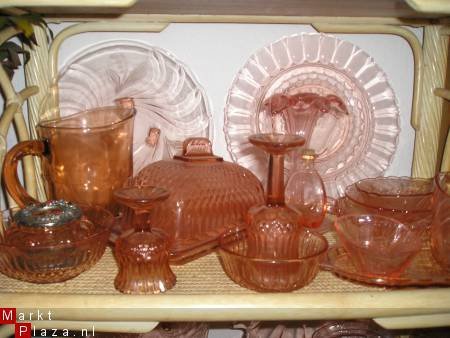 GLAS...roze glas,oud-roze,oudroze glas,serviesdelen,diversen items. - 7