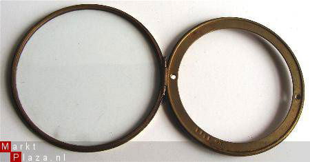 === Achter deksel met geslepen glas = oud === 5029 - Afbeelding 3
