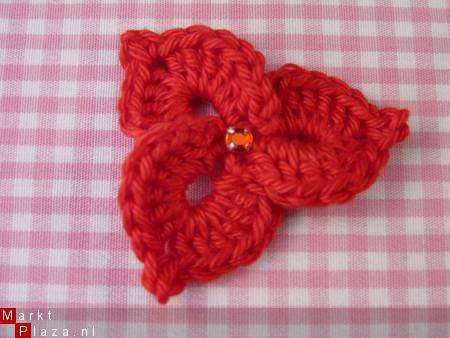 ** Gehaakte strass bloem (rood) - nr. 1