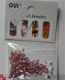 100 drup NAIL ART Rose Rhinestones Strass Steentjes Clear