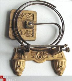 === Stoel Junghans = dubbel spiraal = oud === 6169