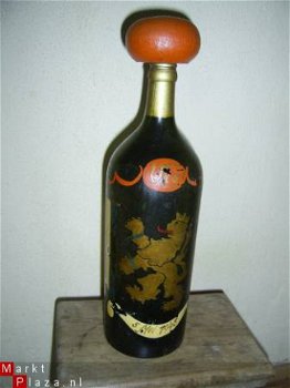 Beschilderde wijnfles tgv de Bevrijding 1945 - 1