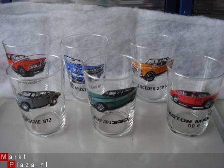 kleine glaasjes met div merken auto,s 9 cm retro 6 stuks - 1