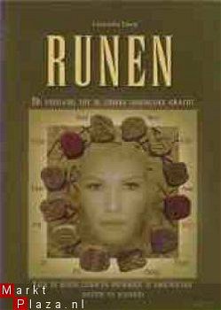 Runen, Cassandra Eason - 1