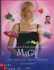 Handboek voor hedendaagse magie, Lucy Summers