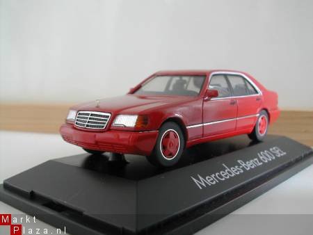 DSCN12618 Herpa Mercedes Benz 600SEL 1/43 - 1