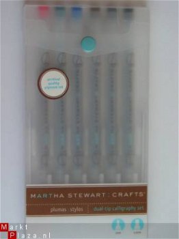 OPRUIMING: Martha Stewart dual-tip calligraphy set - 1