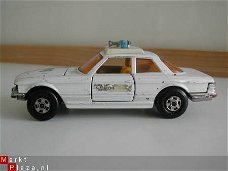 DSCN14237 Matchbox K-61 Mercedes Benz 350 SLC