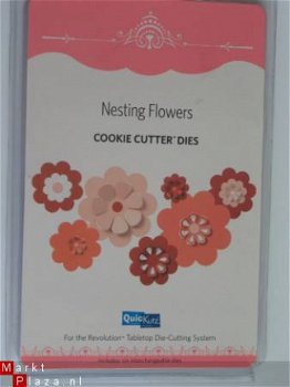 Quickutz stans cookie cutter nesting flowers 6017 - 1