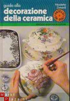 Guida alla decorazione della ceramica, Nicole - 1