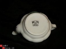 Engelse Mini theepot (8 cm hoog) van Beverley china (c3vo)