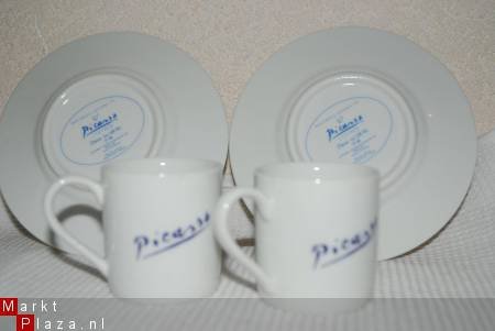 *** 2 aparte espresso kop en schotels PICASSO **Dove* - 1