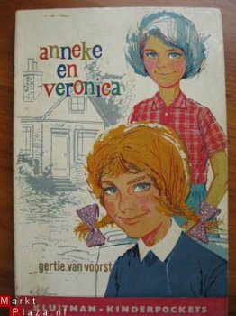 Anneke en Veronica - Gertie van Voorst - 1