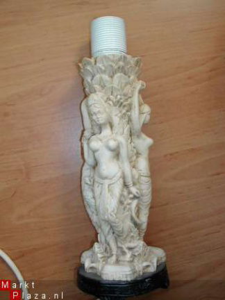 mooi bewerkt lampevoet met indiase figur - Afbeelding 2