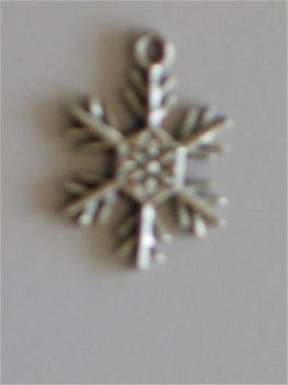 silver snowflake 3 - 1