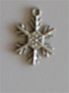 silver snowflake 3