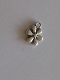 silver flower 4