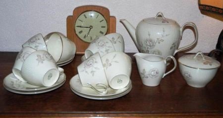 **Schattig theeservies uit vroeger jaren ** Thomas R Germany - 1