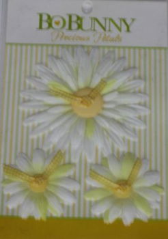 SALE! 3 Precious Petals Flowers SOFT WHITE DAISY Bo Bunny - 1