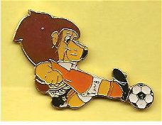 hollandse leeuw met voetbal pin (BL4-185)