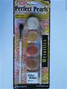 tim holtz ranger perfect pearls metalics