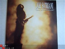 Joe Satriani: Flying in a blue dream