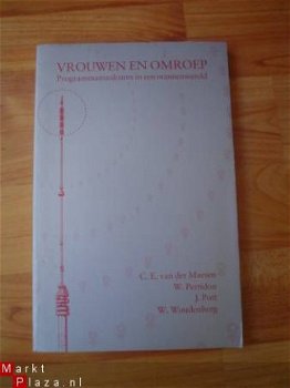 Vrouwen en omroep door C.E. van der Maesen, W. Perridon e.a. - 1