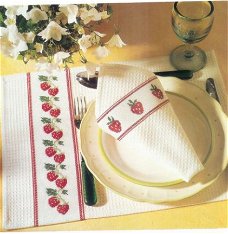 borduurpatroon 6203 voor de keuken diversen met aardbeien
