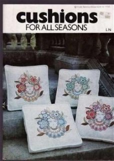 Cushions for all seasons, met patronen, nr. 1