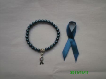 royal blauw parel armbandje met dark blue ribben + ME lintje - 2