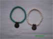 edelsteen armband wit koraal en antiek brons kralen en munt - 3 - Thumbnail