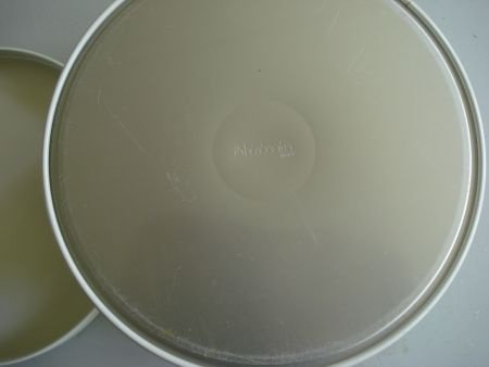 Brabantia emaille koekblik wit met bloem 20 cm x9,5 - Afbeelding 3