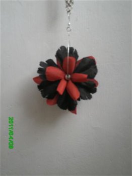 exclusieve bloemoorbel rood met zwart - 1