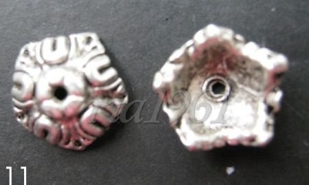 tibetaans zilver:bead caps 11 - 10 mm:10 voor 0,75 - 1