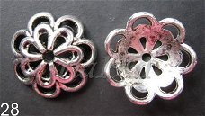 tibetaans zilver:bead caps 28 - 14,5 mm