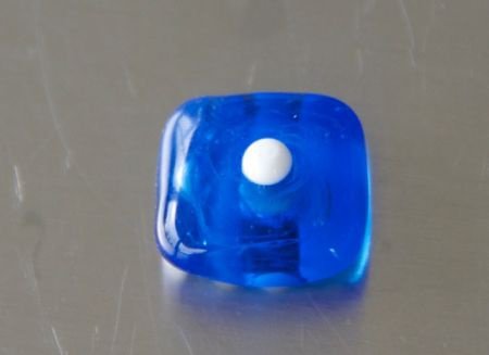 Ringtop glasbead blauw met witte stip verwisselbaar. - 1