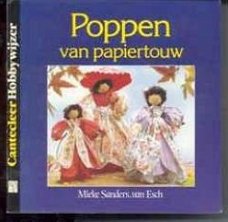 Poppen van papiertouw, Mieke Sanders-Van Esch