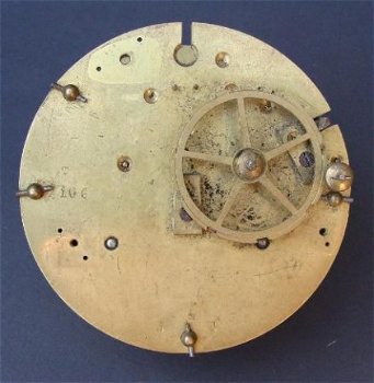 = Pendule uurwerk voor onderdelen =10703 - 2
