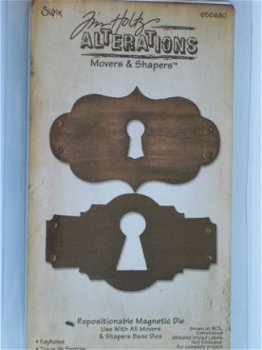 Tim Holtz alteration movers&shapers keyholes - 1