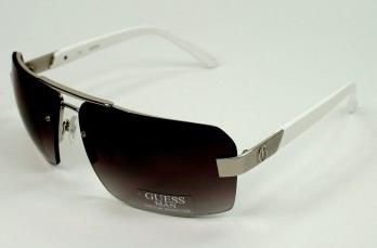 GUESS Zonnebril, 4 Nieuwe modellen voor Heren, €85 - 1