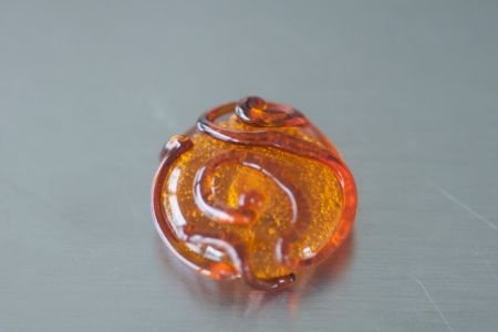 Ringtop glasbead amber seeded verwisselbaar. - 1
