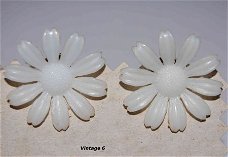 oorclips #earclips Vintage 6 white flower