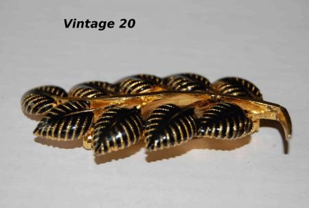 #Vintage 20 #Brooch #leaves #80ties 56 x 26 MM - 1