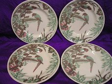 E.I.T.England stoneware, vier bordjes met papagaaien deco