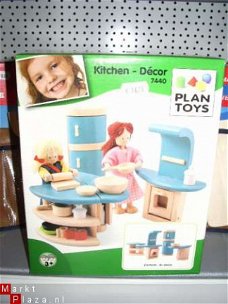 Keuken meubelset, van hout, voor poppenhuis. van Plan Toys.